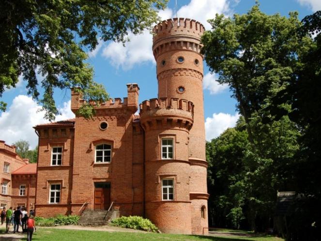 image_Raudonė Castle 
