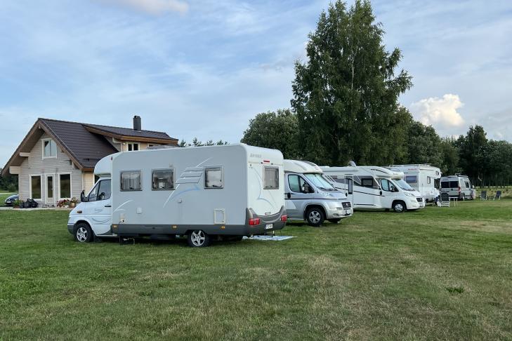 Kurepesa Caravan Camping slide-2