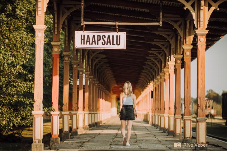 Haapsalu Railway Station slide-2