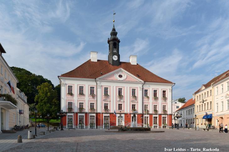 Tartu Old Town slide-1