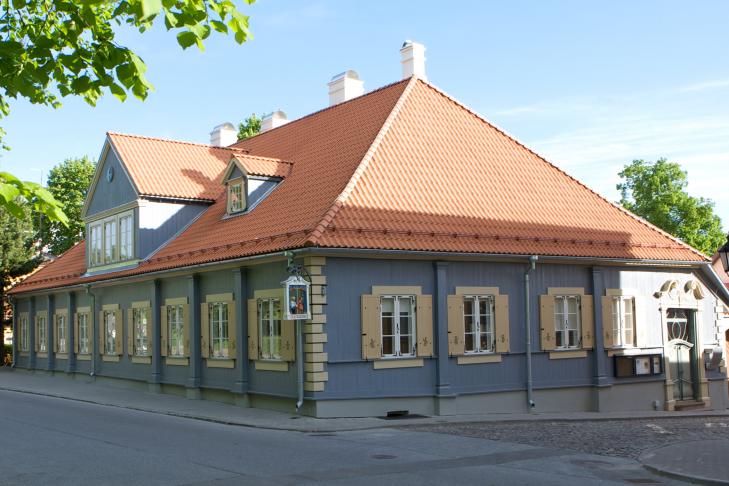 Spielzeugmuseum slide-1